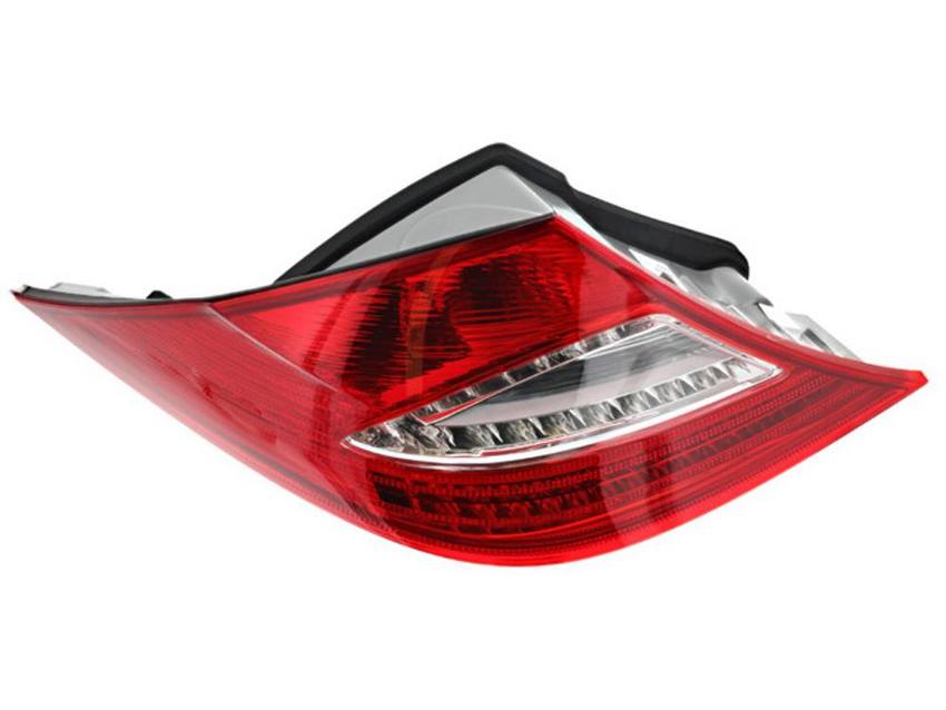 Mercedes Tail Light - Driver Side 2198200964 - ULO 1061003